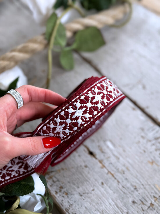 Tautiska raksta josta - bordo 250cm